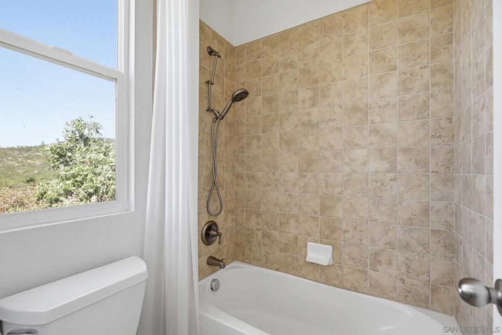 Image 21 of property listing at 2661 Shadowbrook, San Marcos, CA 92078