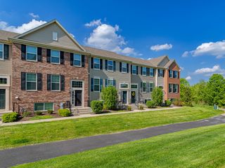 1609 Deer Pointe Drive, South Elgin, IL 60177