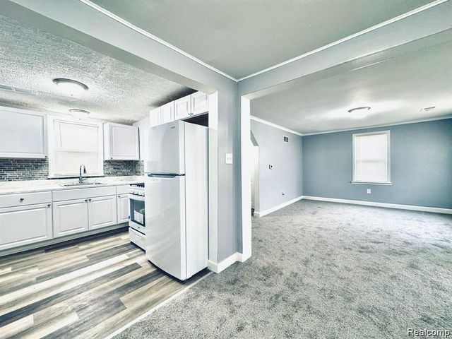 184 DICKINSON Street, Mt. Clemens, MI 48043