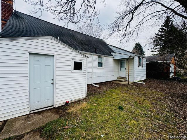 184 DICKINSON Street, Mt. Clemens, MI 48043