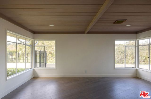 10985 Bellagio Road, Los Angeles, CA 90077