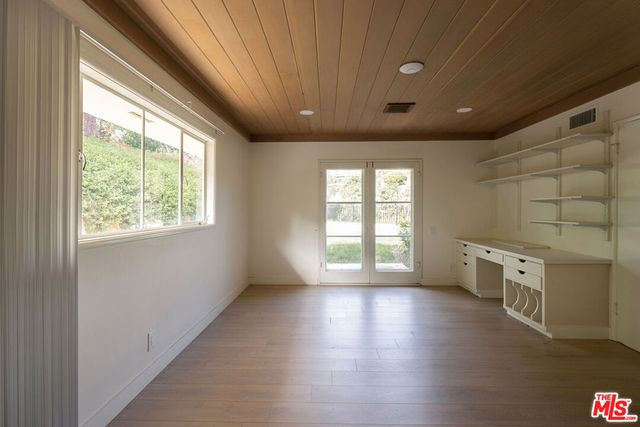 10985 Bellagio Road, Los Angeles, CA 90077