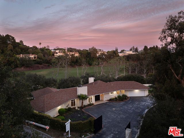 10985 Bellagio Road, Los Angeles, CA 90077