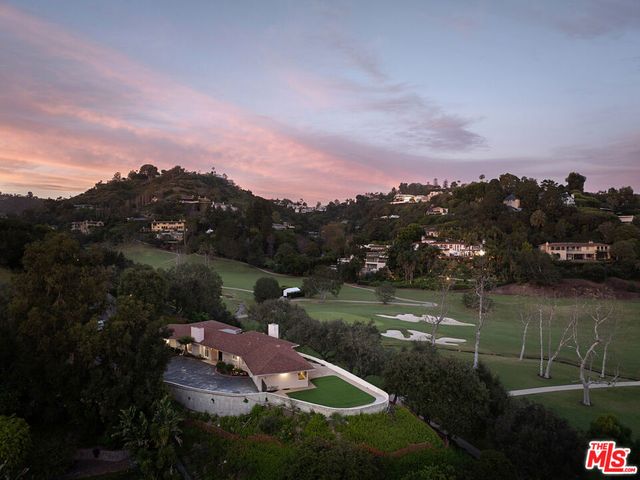 10985 Bellagio Road, Los Angeles, CA 90077