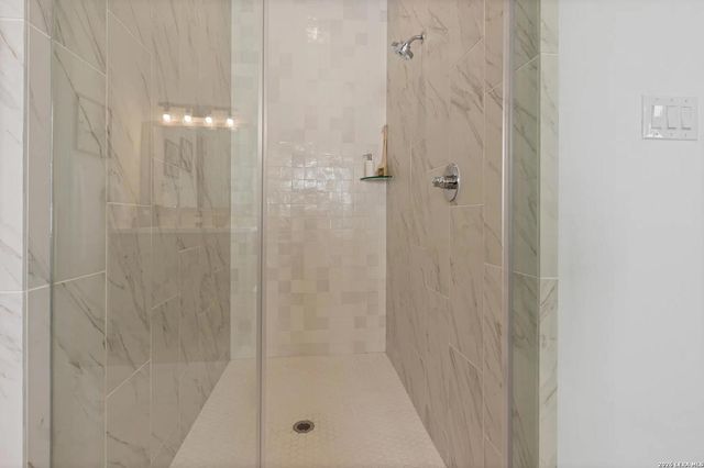 206 Navarro, Boerne, TX 78006