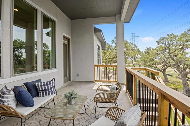 206 Navarro, Boerne, TX 78006