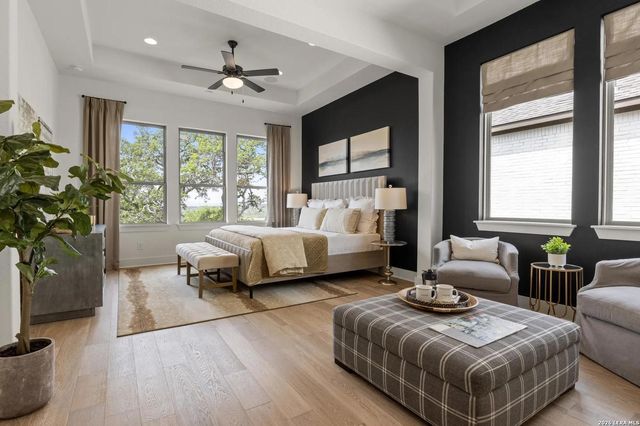 206 Navarro, Boerne, TX 78006