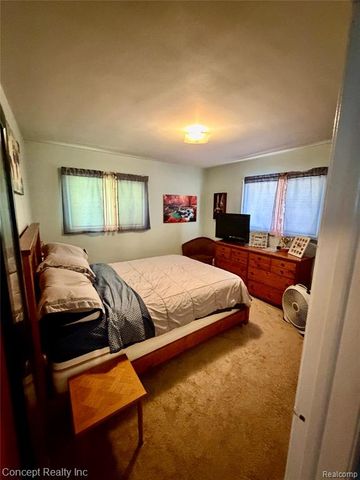 3645 Syckelmoore Street, Trenton, MI 48183