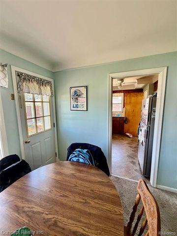 3645 Syckelmoore Street, Trenton, MI 48183