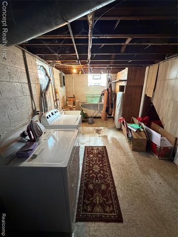 3645 Syckelmoore Street, Trenton, MI 48183