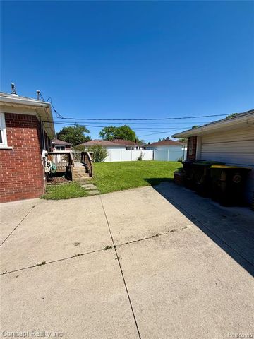 3645 Syckelmoore Street, Trenton, MI 48183