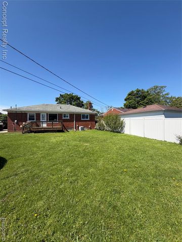 3645 Syckelmoore Street, Trenton, MI 48183