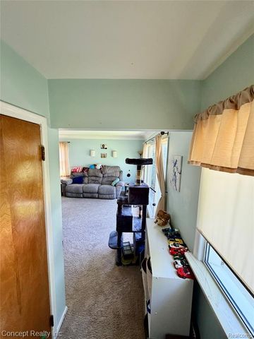 3645 Syckelmoore Street, Trenton, MI 48183