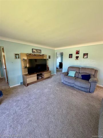 3645 Syckelmoore Street, Trenton, MI 48183