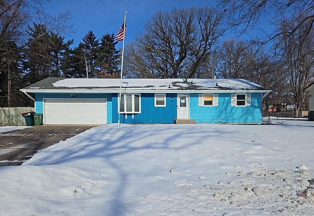 4841 105th Lane NE, Blaine, MN 55014