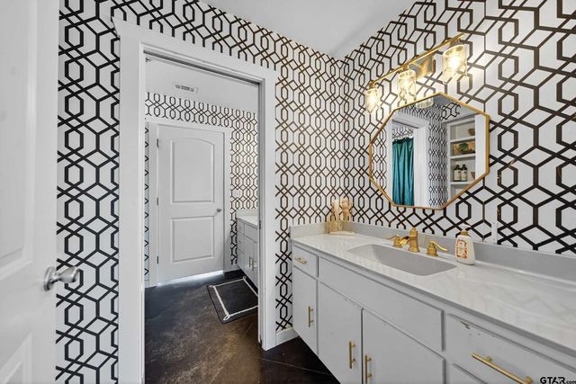 20767 County Road 419, Tyler, TX 75704