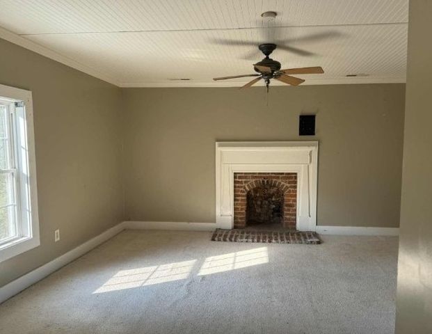 220 Collier Ln, Rock Island, TN 38581