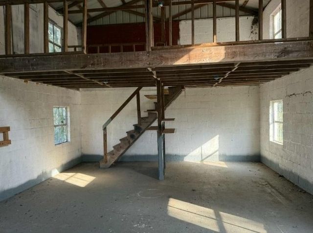 220 Collier Ln, Rock Island, TN 38581