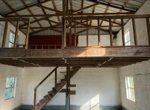 220 Collier Ln, Rock Island, TN 38581