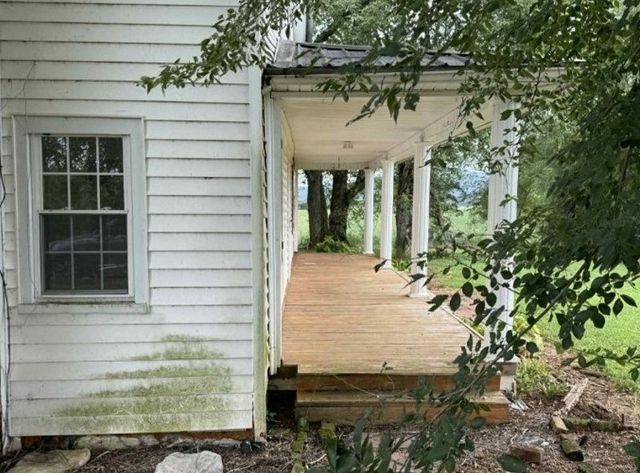 220 Collier Ln, Rock Island, TN 38581