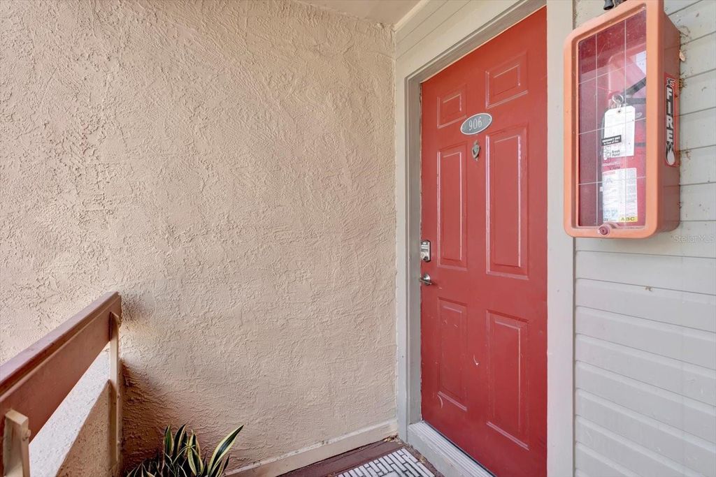 10265 GANDY BOULEVARD N 906, St Petersburg, FL 33702