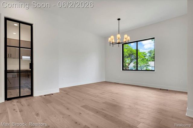 2444 Benjamin Avenue, Royal Oak, MI 48073