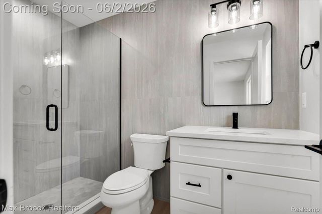 2444 Benjamin Avenue, Royal Oak, MI 48073