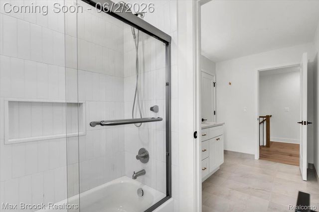2444 Benjamin Avenue, Royal Oak, MI 48073