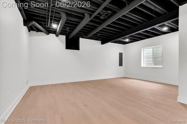 2444 Benjamin Avenue, Royal Oak, MI 48073