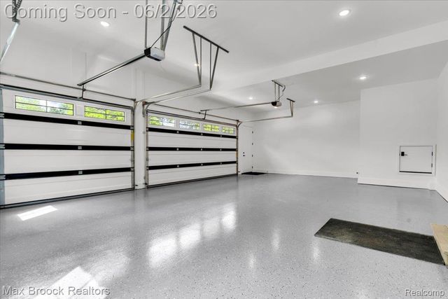 2444 Benjamin Avenue, Royal Oak, MI 48073