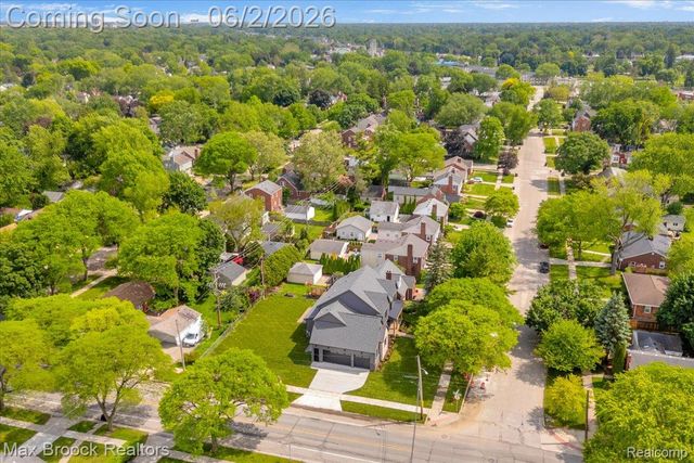 2444 Benjamin Avenue, Royal Oak, MI 48073