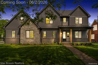 2444 Benjamin Avenue, Royal Oak, MI 48073