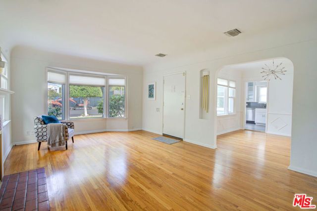 1212 Pine Street, Santa Monica, CA 90405