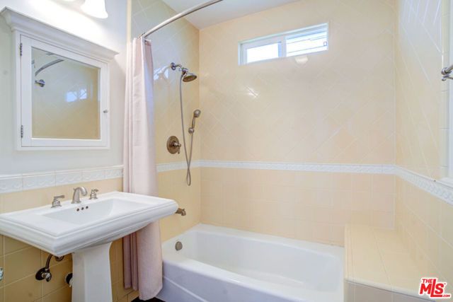 1212 Pine Street, Santa Monica, CA 90405