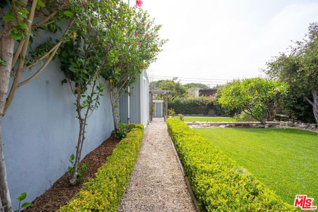 1212 Pine Street, Santa Monica, CA 90405