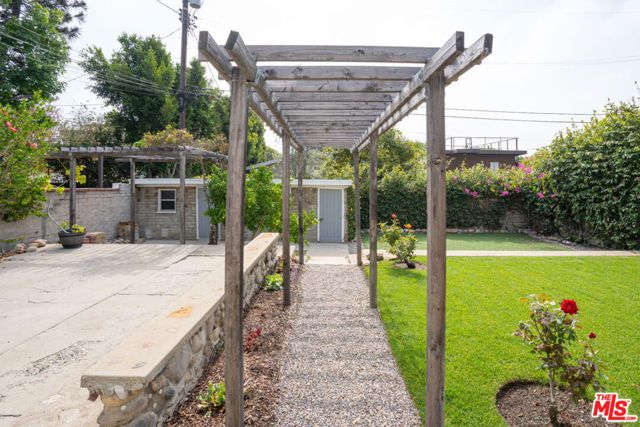 1212 Pine Street, Santa Monica, CA 90405