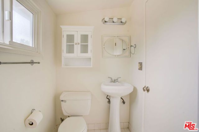 1212 Pine Street, Santa Monica, CA 90405