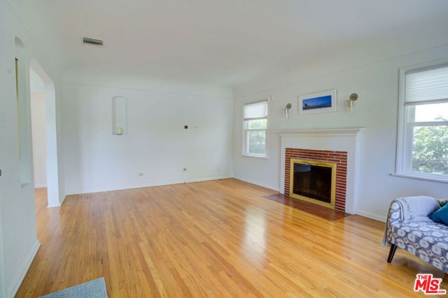 1212 Pine Street, Santa Monica, CA 90405