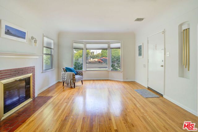 1212 Pine Street, Santa Monica, CA 90405