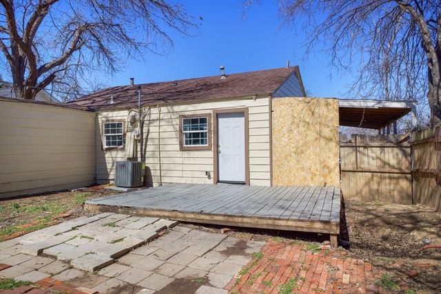 1112 E Ramsey Avenue, Fort Worth, TX 76104