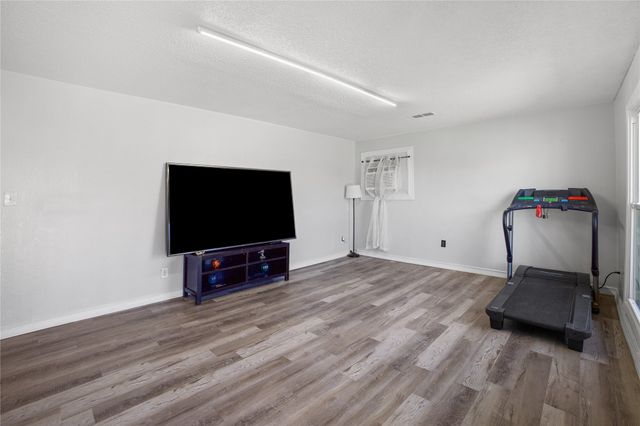 1112 E Ramsey Avenue, Fort Worth, TX 76104