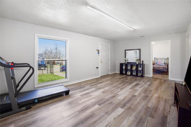 1112 E Ramsey Avenue, Fort Worth, TX 76104