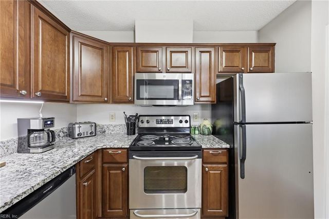 203 Westover Ave Apt 201, Norfolk, VA 23507