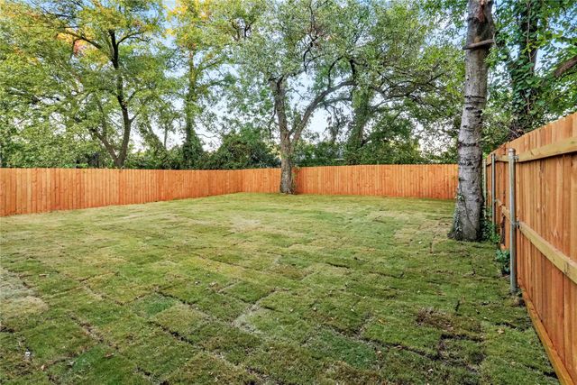 2626 Southland Street, Dallas, TX 75215