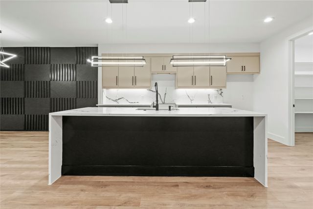 2626 Southland Street, Dallas, TX 75215