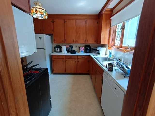26 Leonard St 26, Woburn, MA 01801