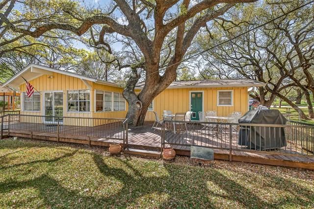 102 Cove LN, Sunrise Beach, TX 78643