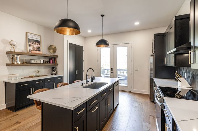 2109A Courtney Ave, Nashville, TN 37218