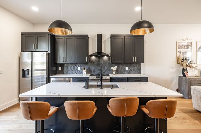 2109A Courtney Ave, Nashville, TN 37218