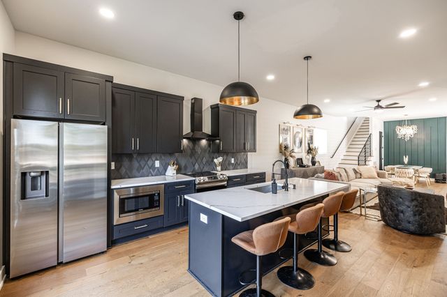 2109A Courtney Ave, Nashville, TN 37218